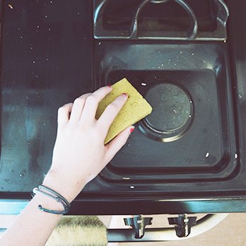 Почистване